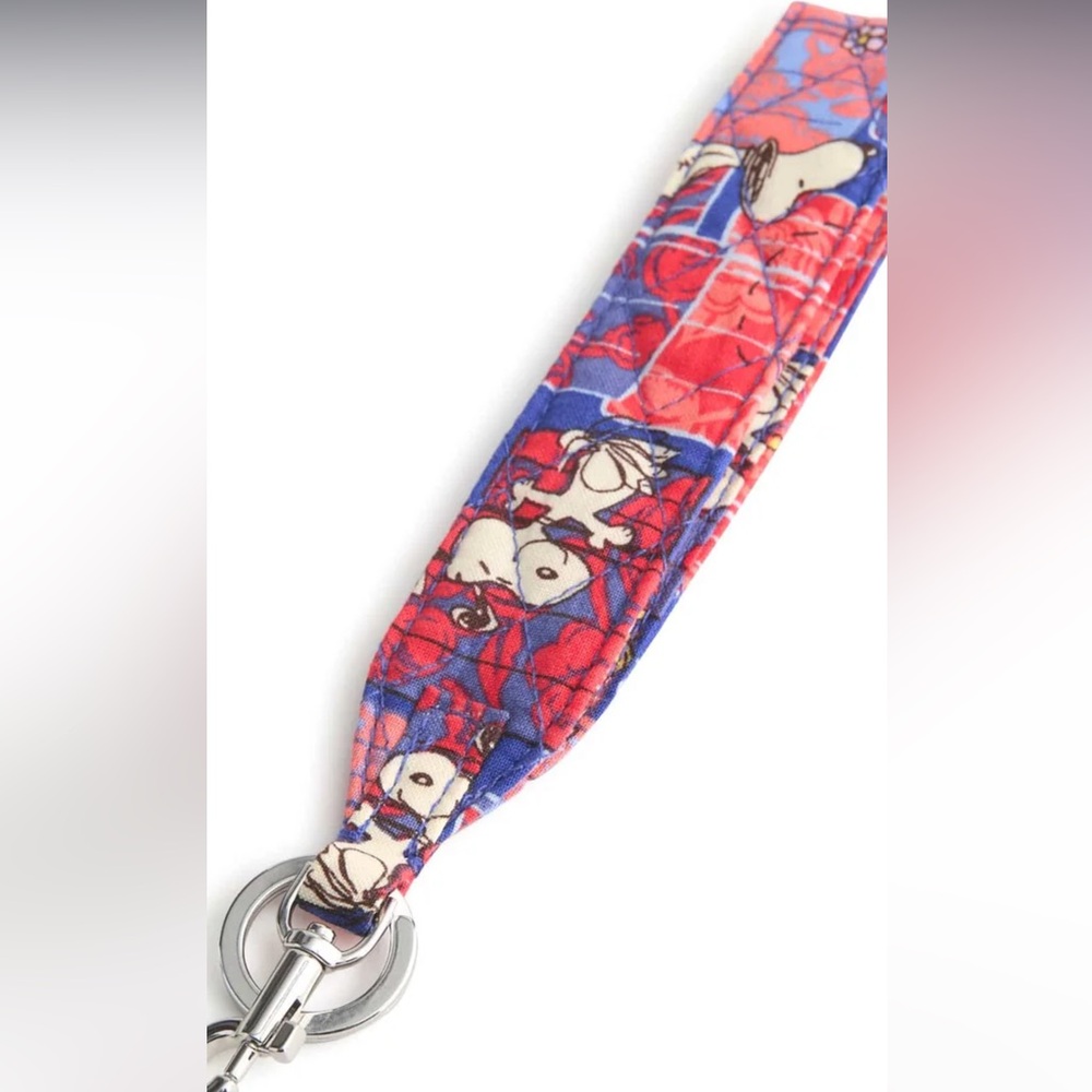 NWT NEW Vera Bradley X Peanuts Snoopy's House Wide Wristlet Strap Keychain